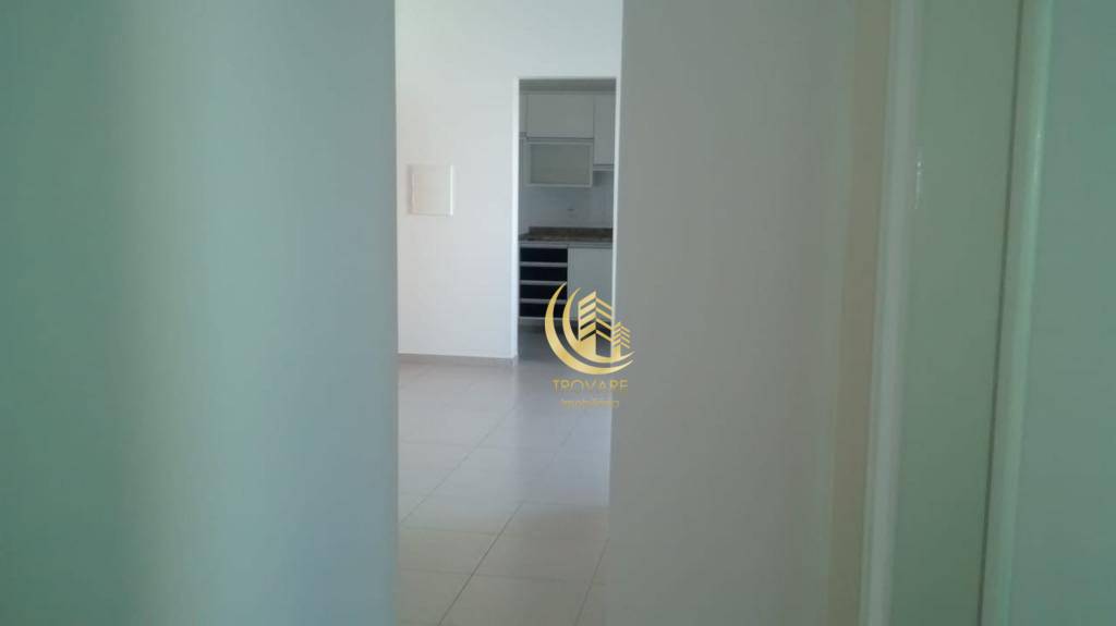 Apartamento à venda com 2 quartos, 67m² - Foto 7