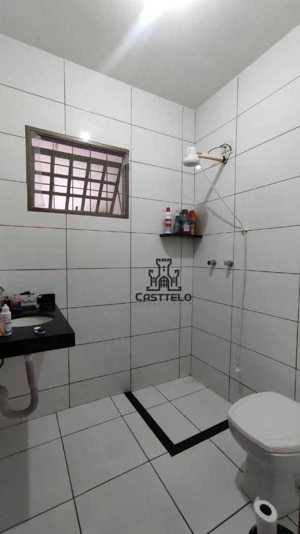 Casa à venda com 3 quartos, 90m² - Foto 8