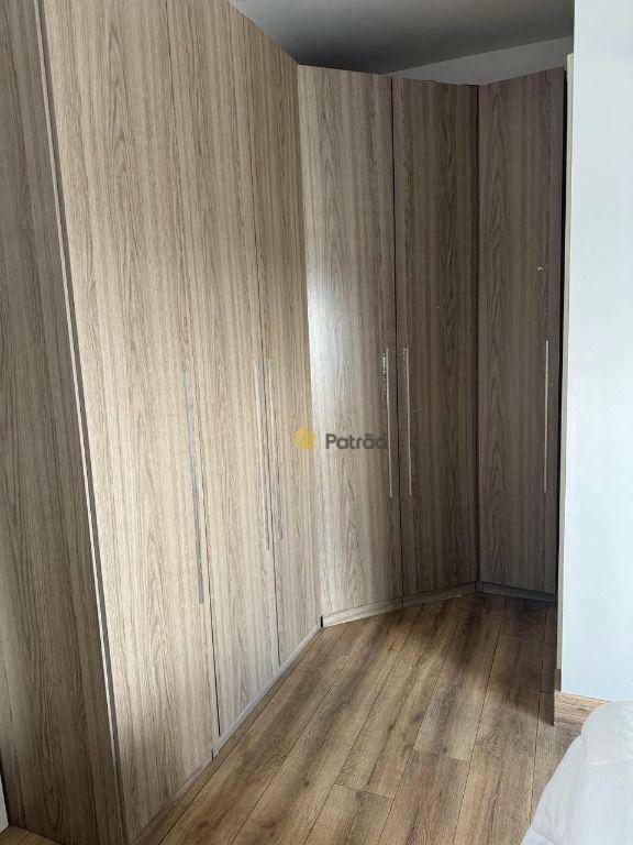 Apartamento à venda com 3 quartos, 107m² - Foto 13