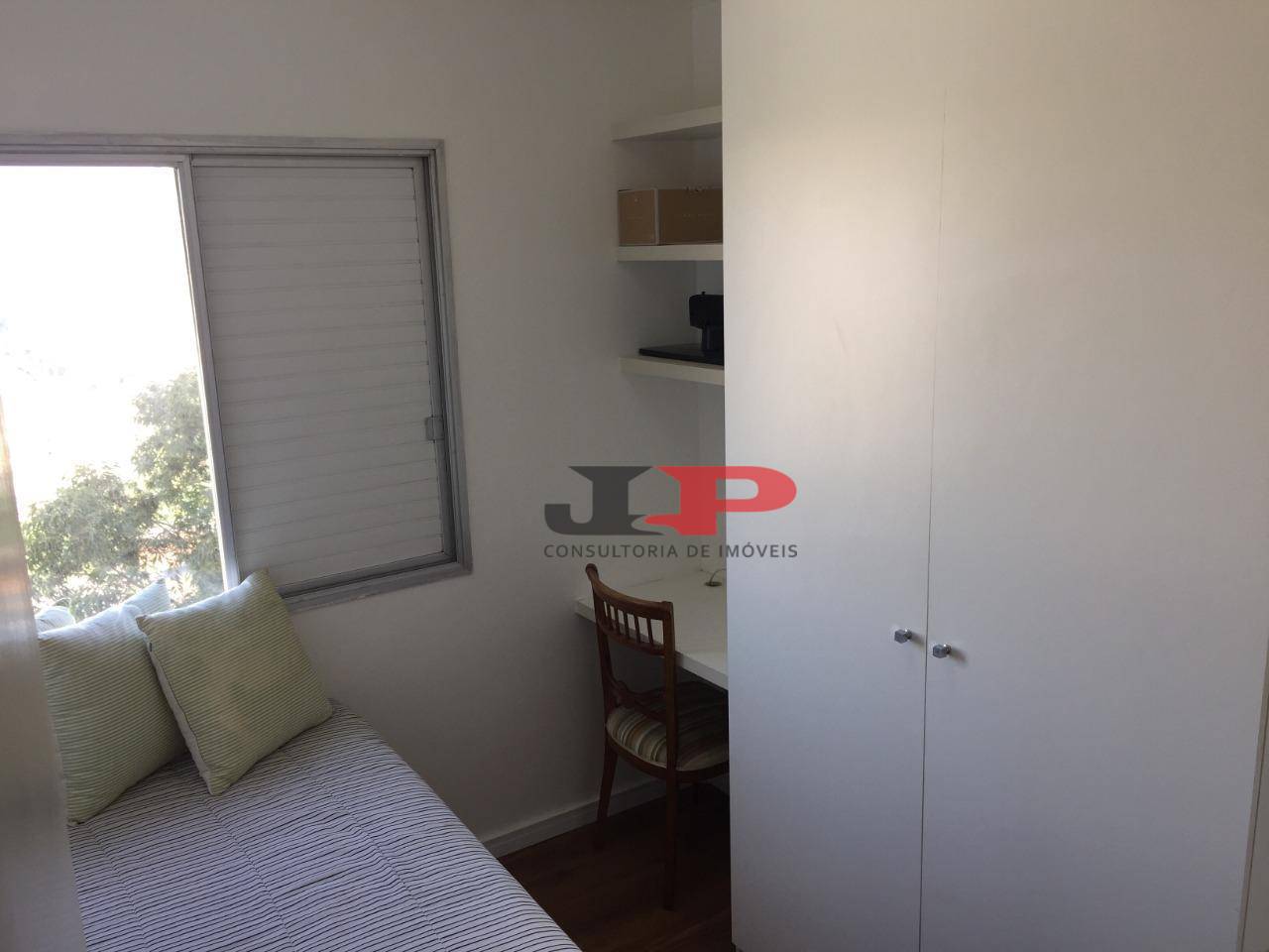 Apartamento à venda com 2 quartos, 68m² - Foto 8