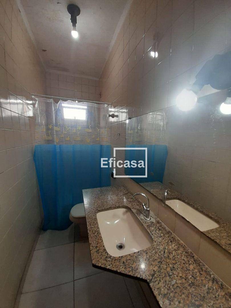 Casa à venda com 2 quartos, 230m² - Foto 10