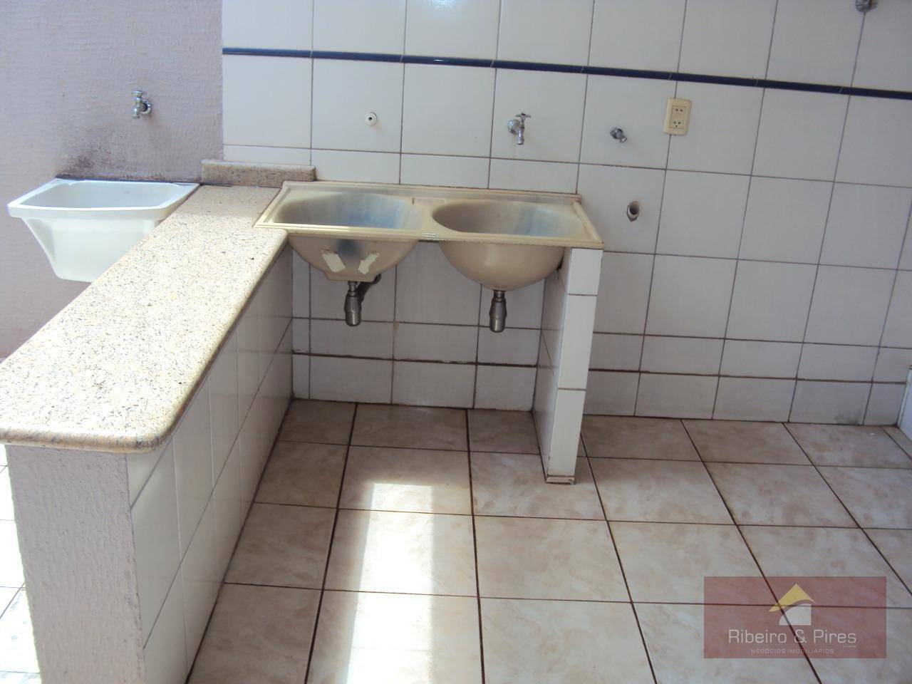 Sobrado à venda com 3 quartos, 200m² - Foto 27