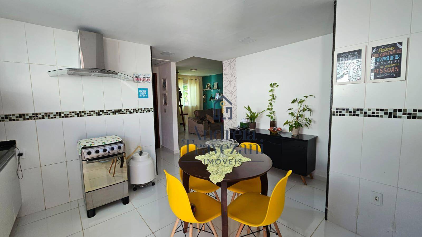 Casa de Condomínio à venda com 3 quartos, 154m² - Foto 2