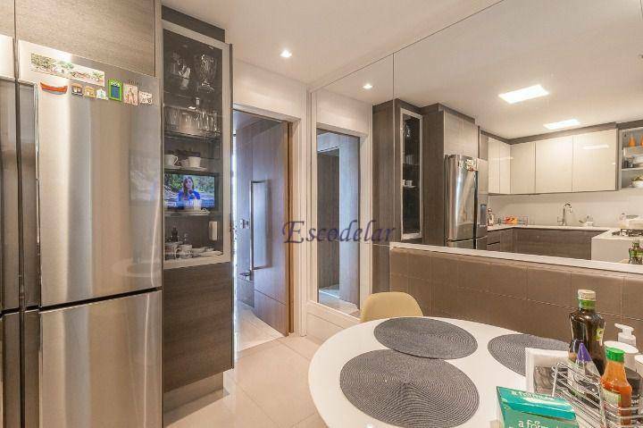 Apartamento à venda com 4 quartos, 214m² - Foto 19