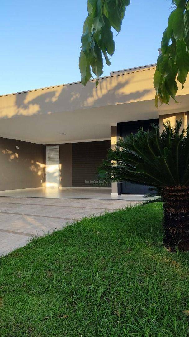 Casa de Condomínio à venda com 3 quartos, 220m² - Foto 2