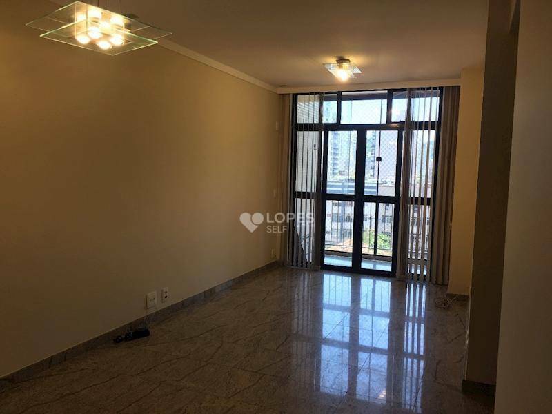 Apartamento à venda com 2 quartos, 67m² - Foto 3