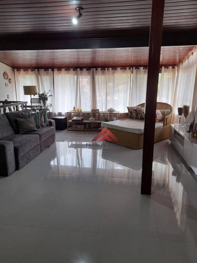 Casa à venda com 6 quartos, 300m² - Foto 5