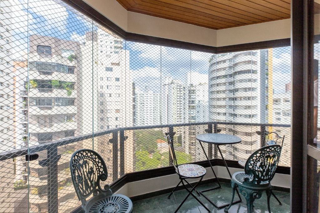 Apartamento à venda com 3 quartos, 156m² - Foto 5