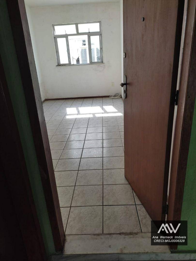 Apartamento à venda com 3 quartos, 70m² - Foto 3