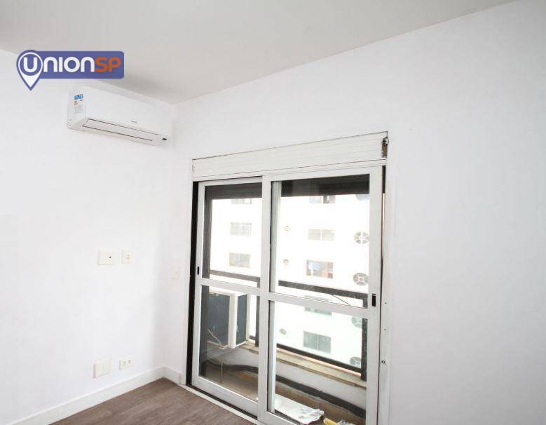 Apartamento à venda com 1 quarto, 38m² - Foto 4