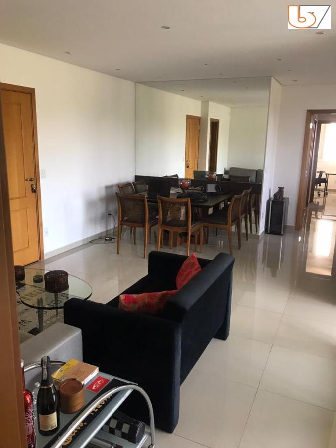 Apartamento para alugar com 3 quartos, 123m² - Foto 11