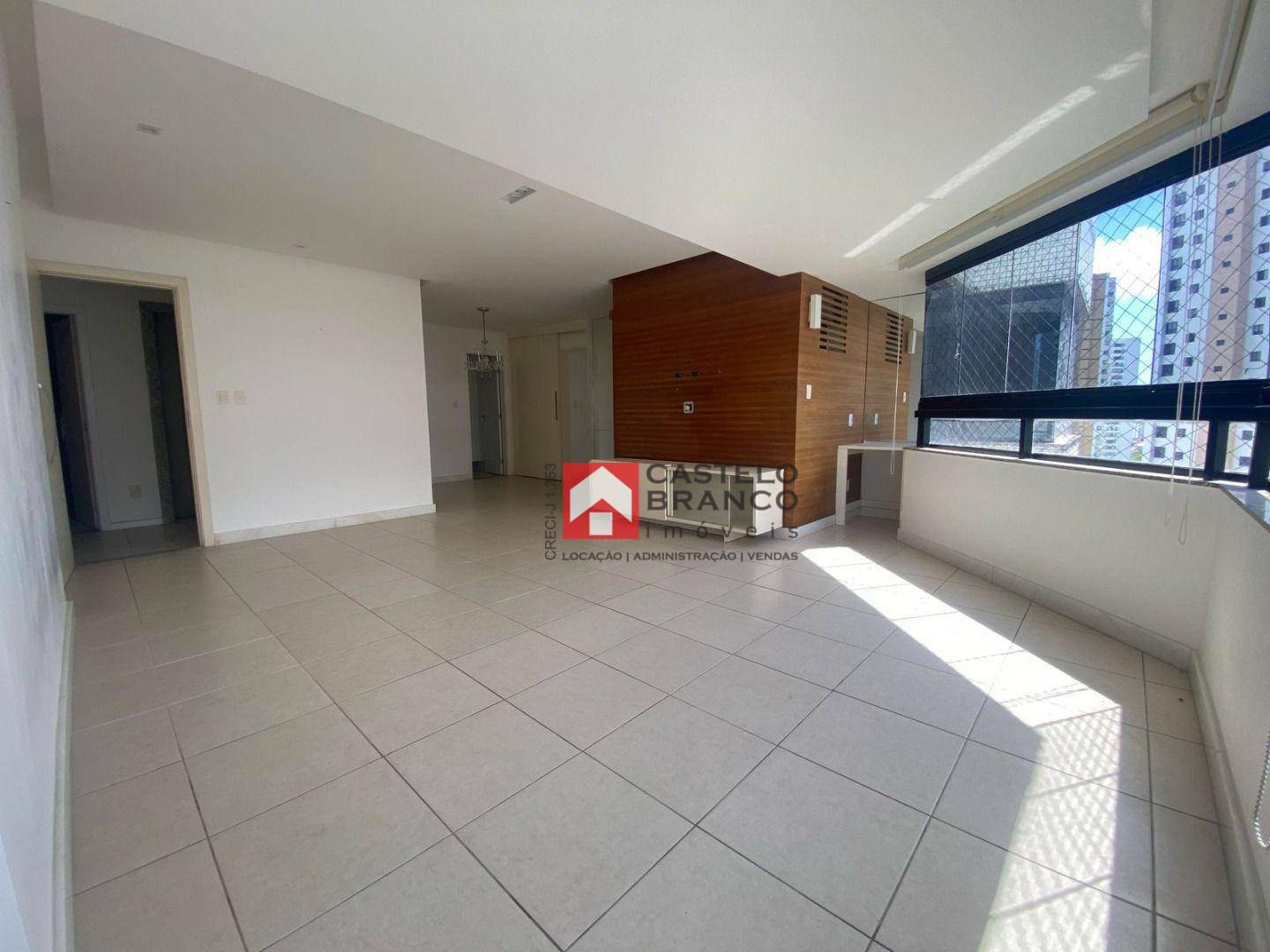 Apartamento à venda com 3 quartos, 130m² - Foto 3