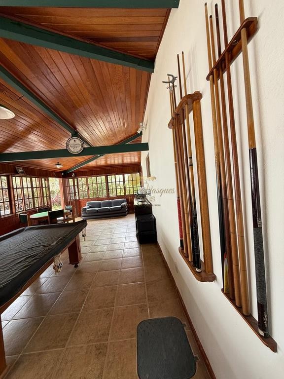 Casa à venda com 7 quartos, 2200m² - Foto 12