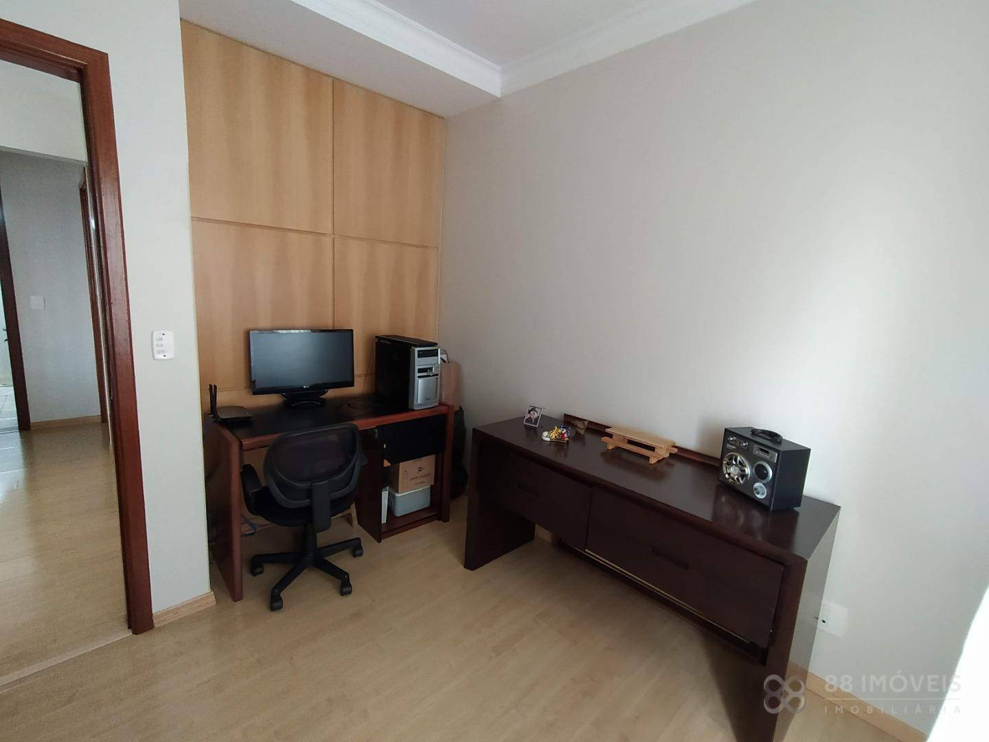 Sobrado à venda com 4 quartos, 250m² - Foto 14