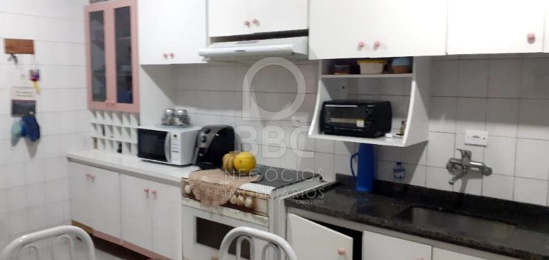 Apartamento à venda com 4 quartos, 230m² - Foto 3