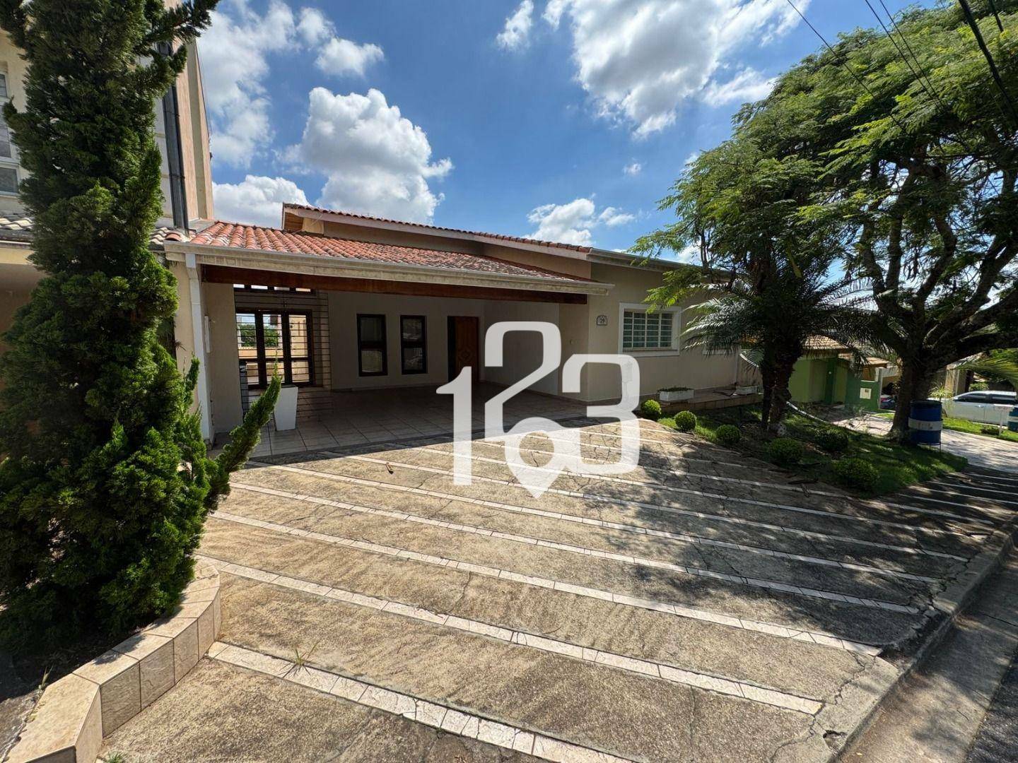 Casa para alugar com 3 quartos, 180m² - Foto 1