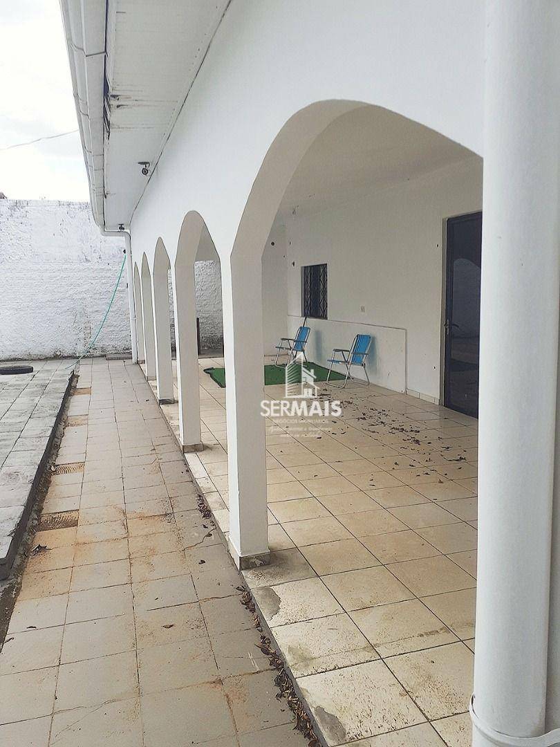 Casa de Condomínio à venda com 4 quartos, 240m² - Foto 12