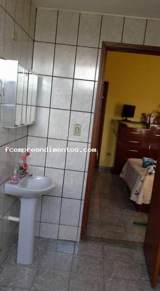 Casa à venda com 3 quartos, 160m² - Foto 18