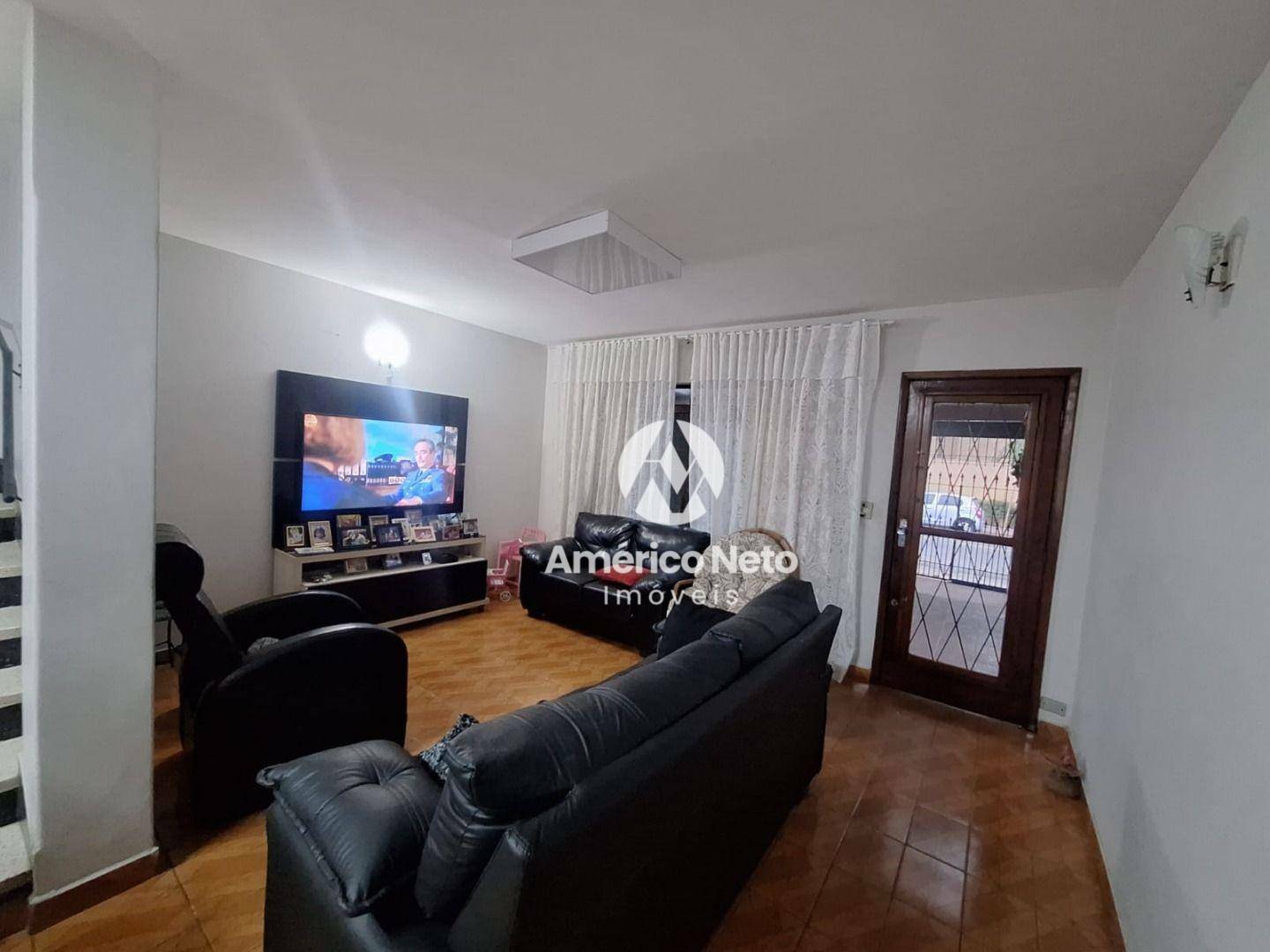 Casa à venda e aluguel com 3 quartos, 300m² - Foto 3