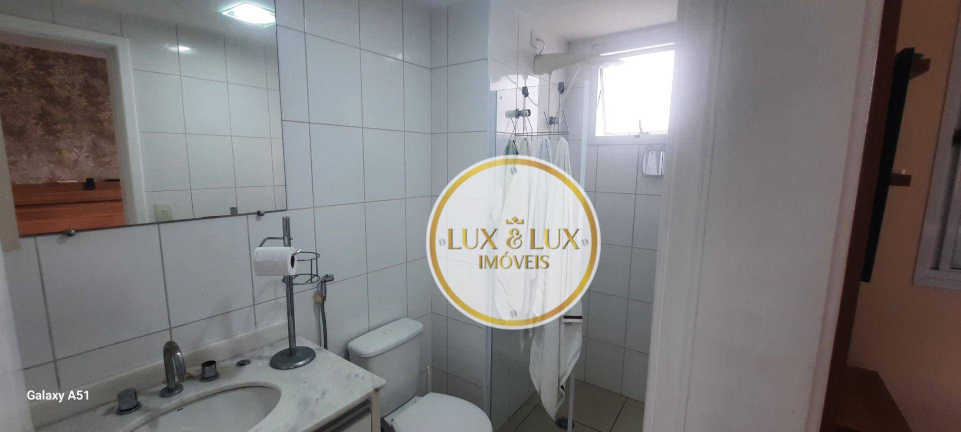 Apartamento para alugar com 3 quartos, 127m² - Foto 12