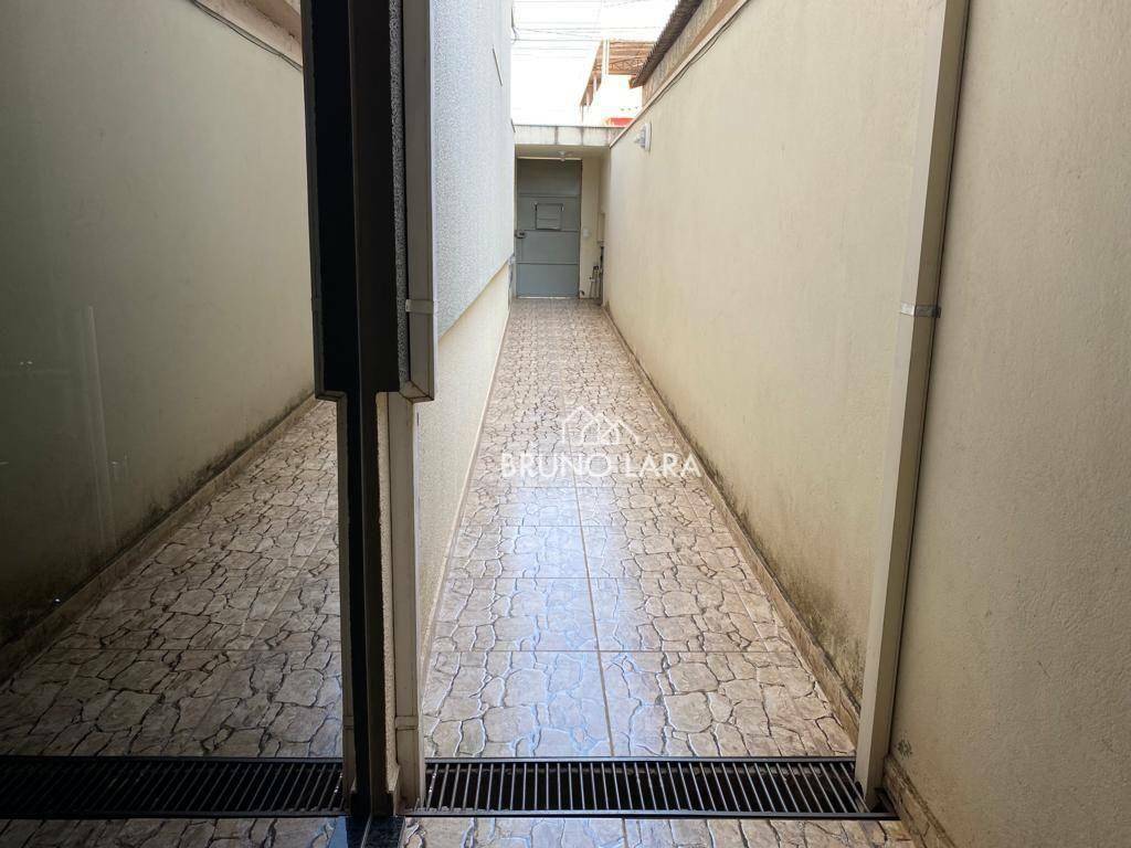 Apartamento à venda com 2 quartos, 110m² - Foto 4