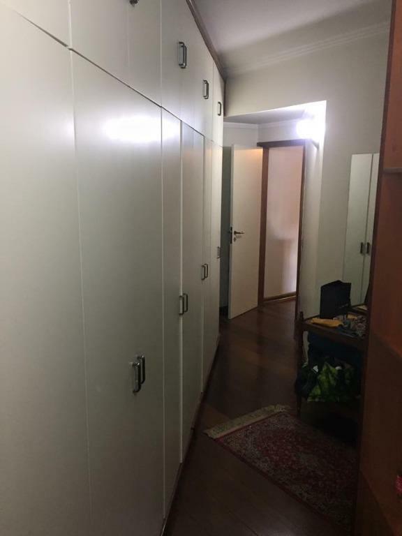 Apartamento à venda com 4 quartos, 340m² - Foto 31