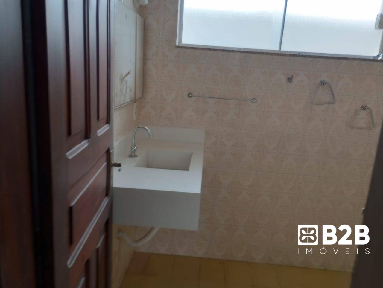 Casa à venda com 2 quartos, 178m² - Foto 9