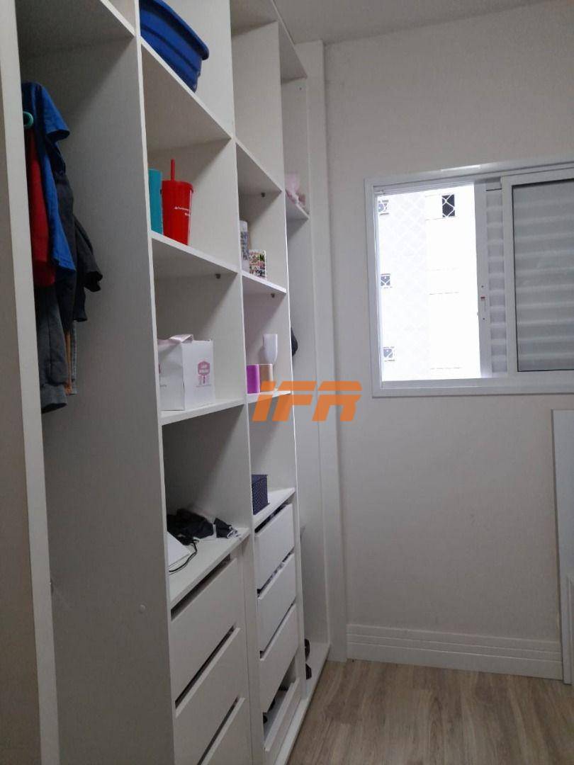 Apartamento à venda com 3 quartos, 82m² - Foto 11