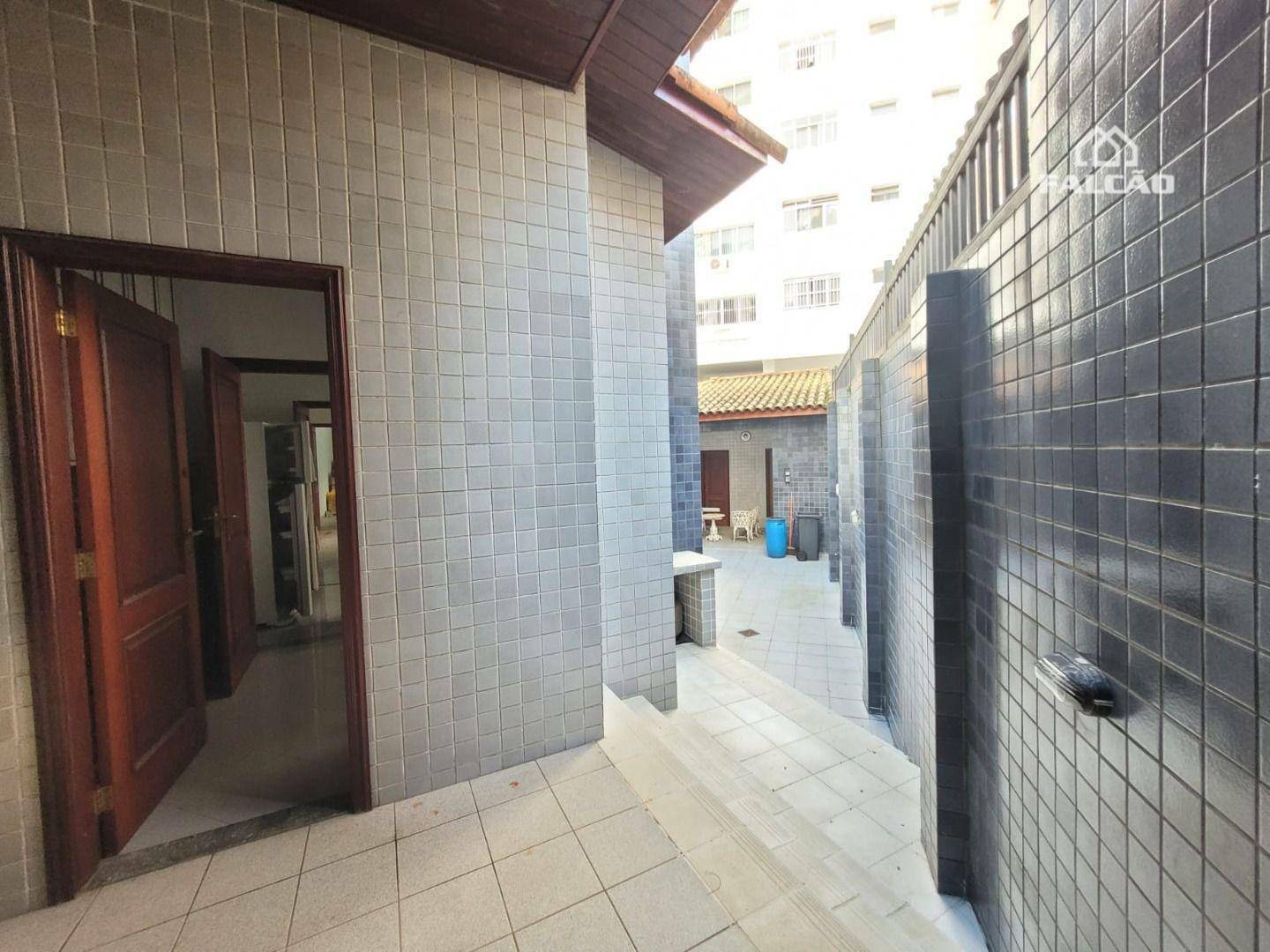 Sobrado à venda e aluguel com 4 quartos, 266m² - Foto 36