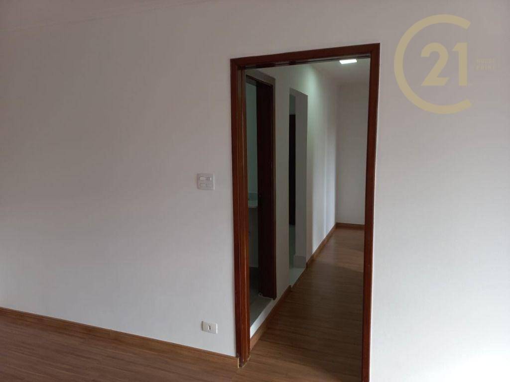 Apartamento à venda com 2 quartos, 62m² - Foto 4