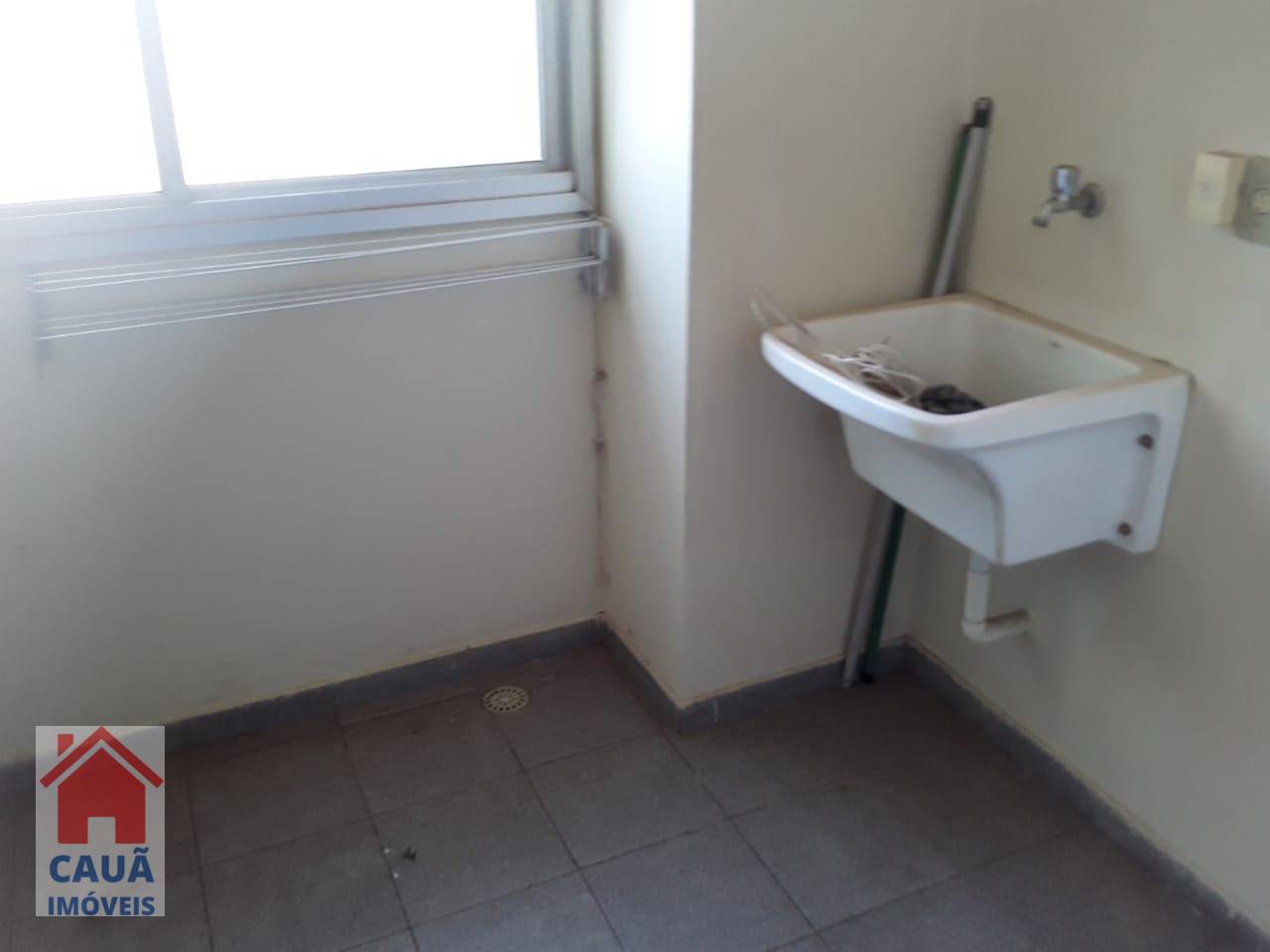 Apartamento à venda com 3 quartos, 76m² - Foto 12