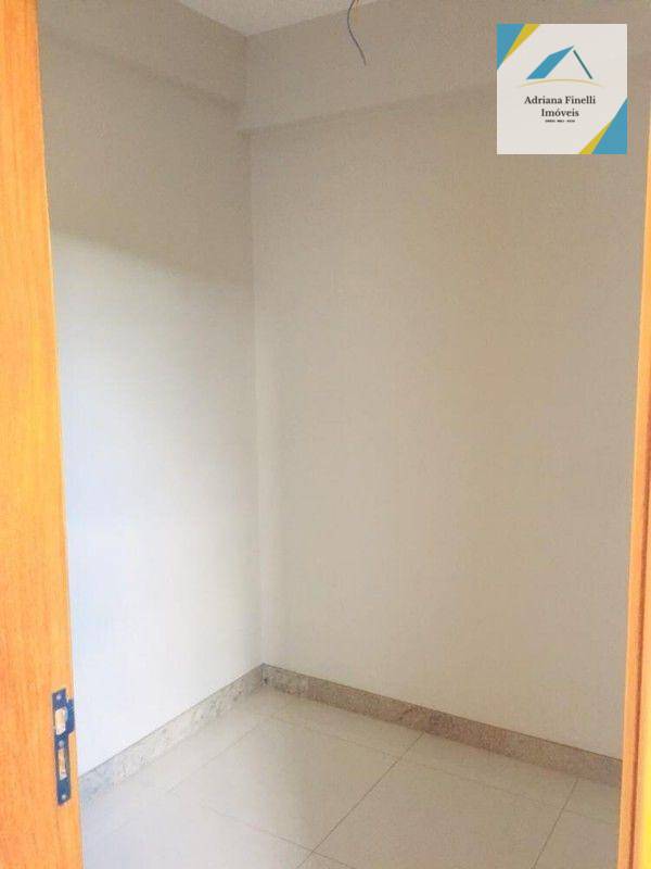 Apartamento à venda com 3 quartos, 130m² - Foto 13