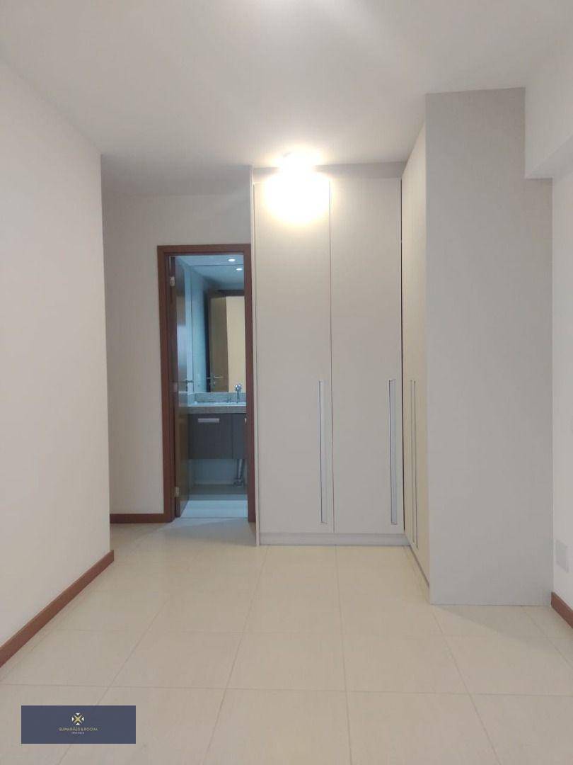 Apartamento à venda com 3 quartos, 87m² - Foto 7