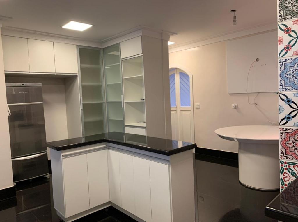 Apartamento para alugar com 4 quartos, 232m² - Foto 7