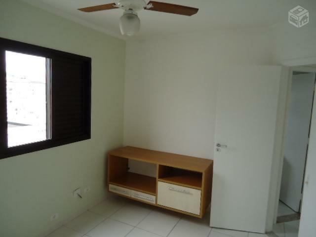 Apartamento à venda com 2 quartos, 75m² - Foto 11