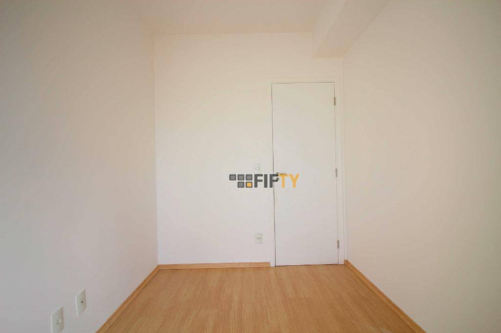 Apartamento à venda com 3 quartos, 87m² - Foto 13