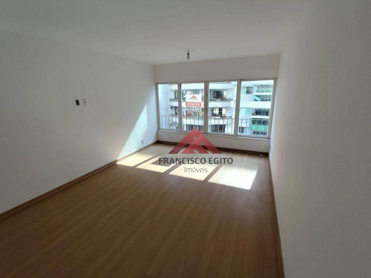 Apartamento à venda com 4 quartos, 110m² - Foto 3