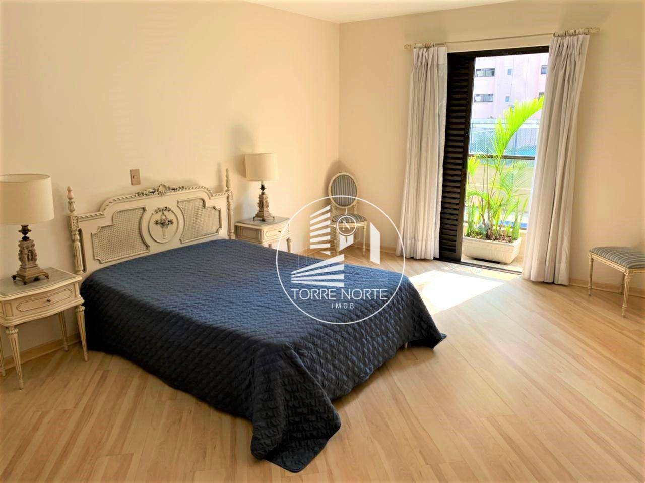 Apartamento à venda com 4 quartos, 267m² - Foto 17