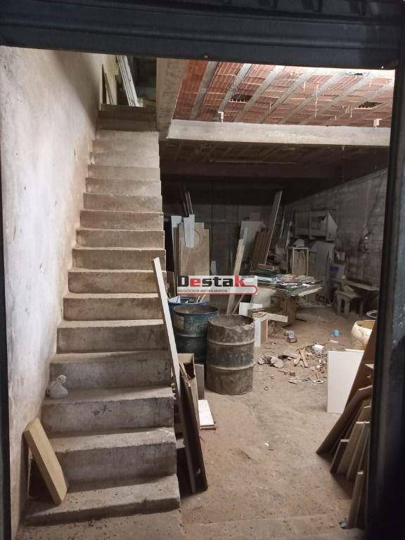 Sobrado à venda com 3 quartos, 350m² - Foto 19