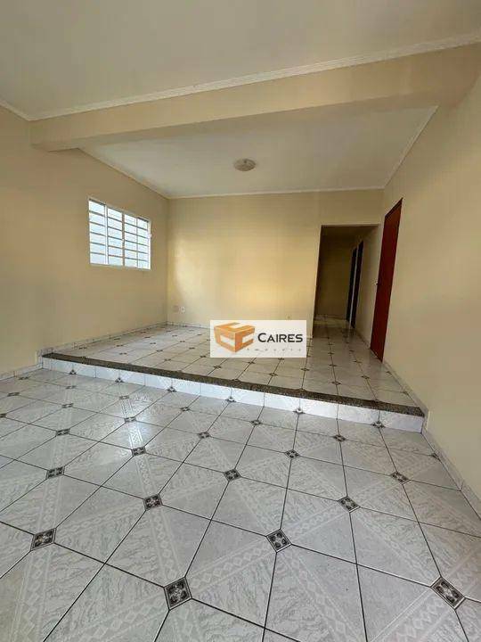 Casa para alugar com 3 quartos, 168m² - Foto 10