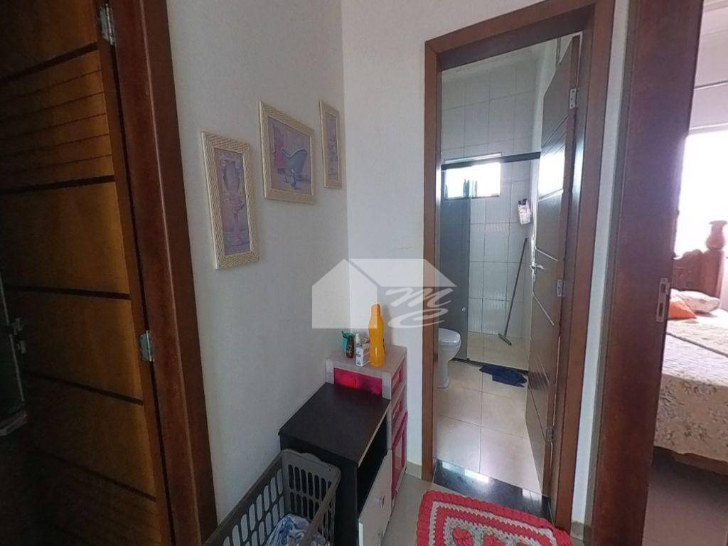 Casa à venda com 3 quartos, 245m² - Foto 17