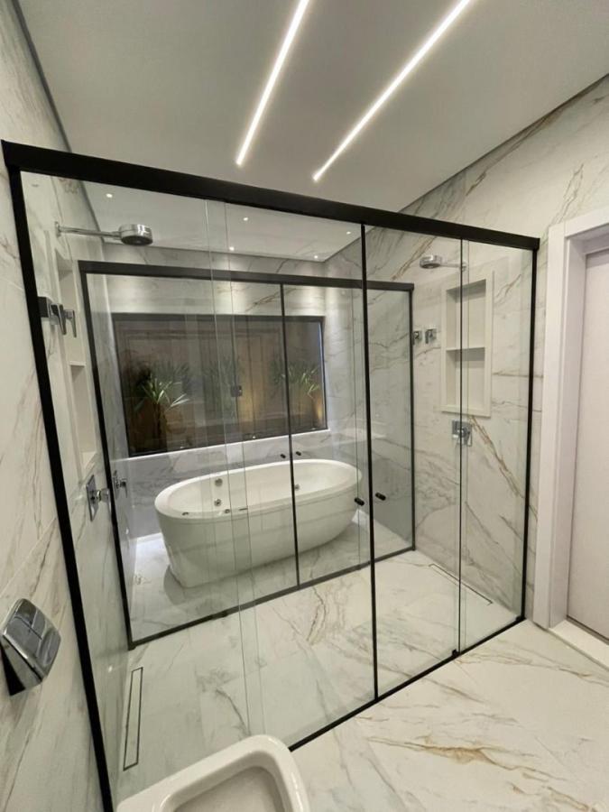 Casa à venda com 3 quartos, 223m² - Foto 15
