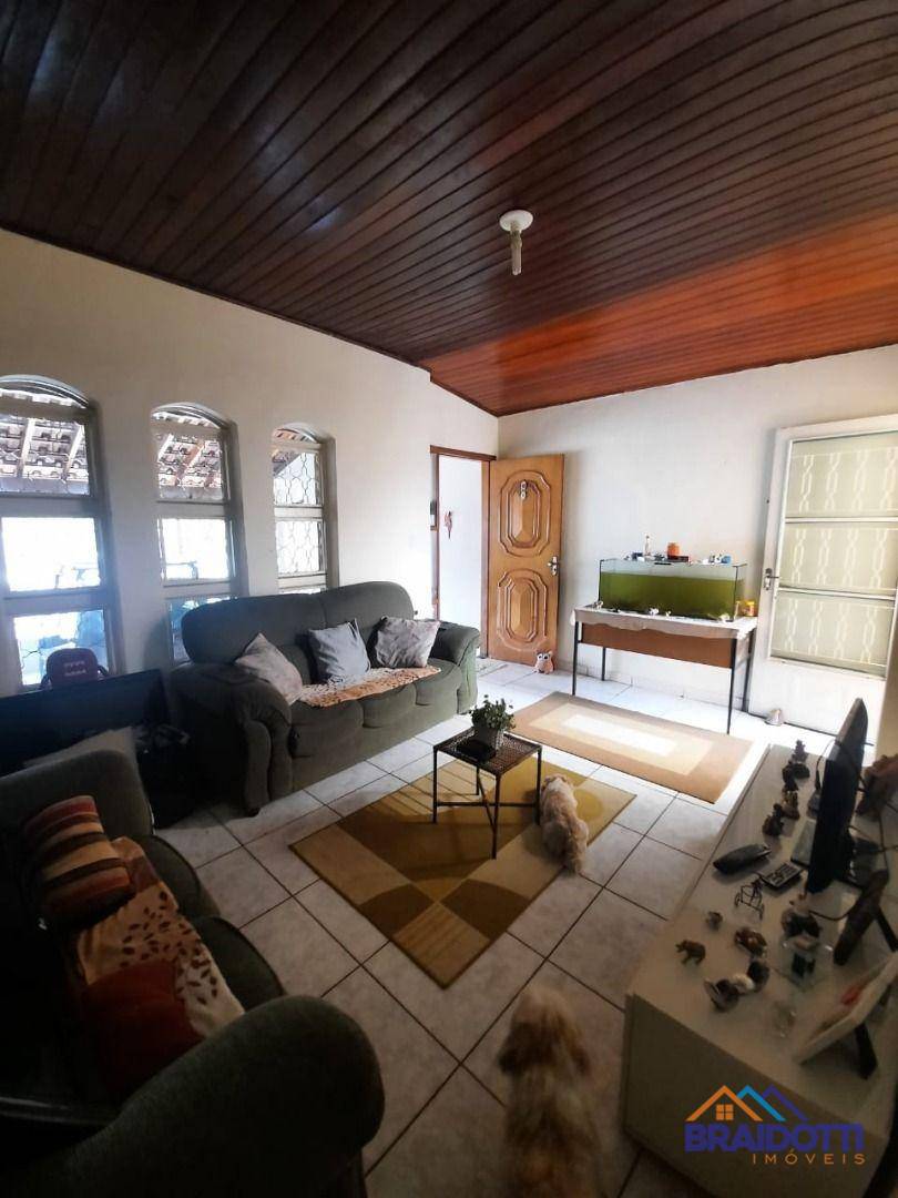 Casa à venda com 2 quartos, 90m² - Foto 11