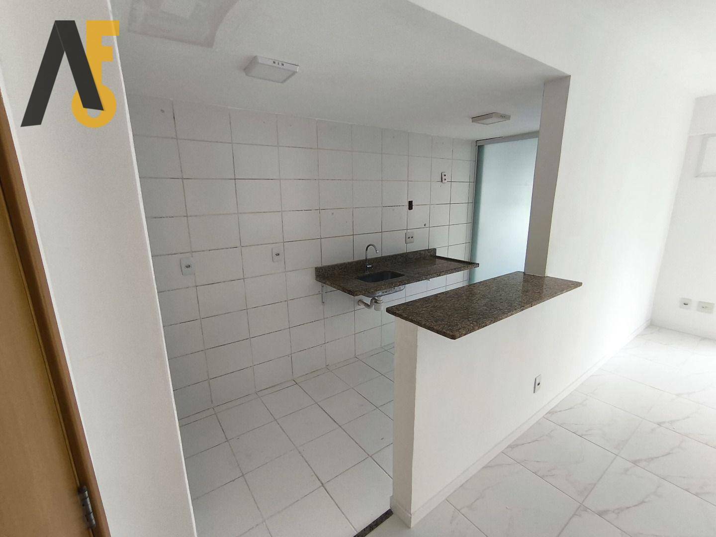 Apartamento à venda com 3 quartos, 77m² - Foto 4