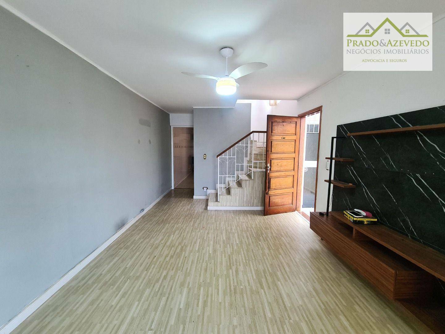 Casa para alugar com 3 quartos, 114m² - Foto 1