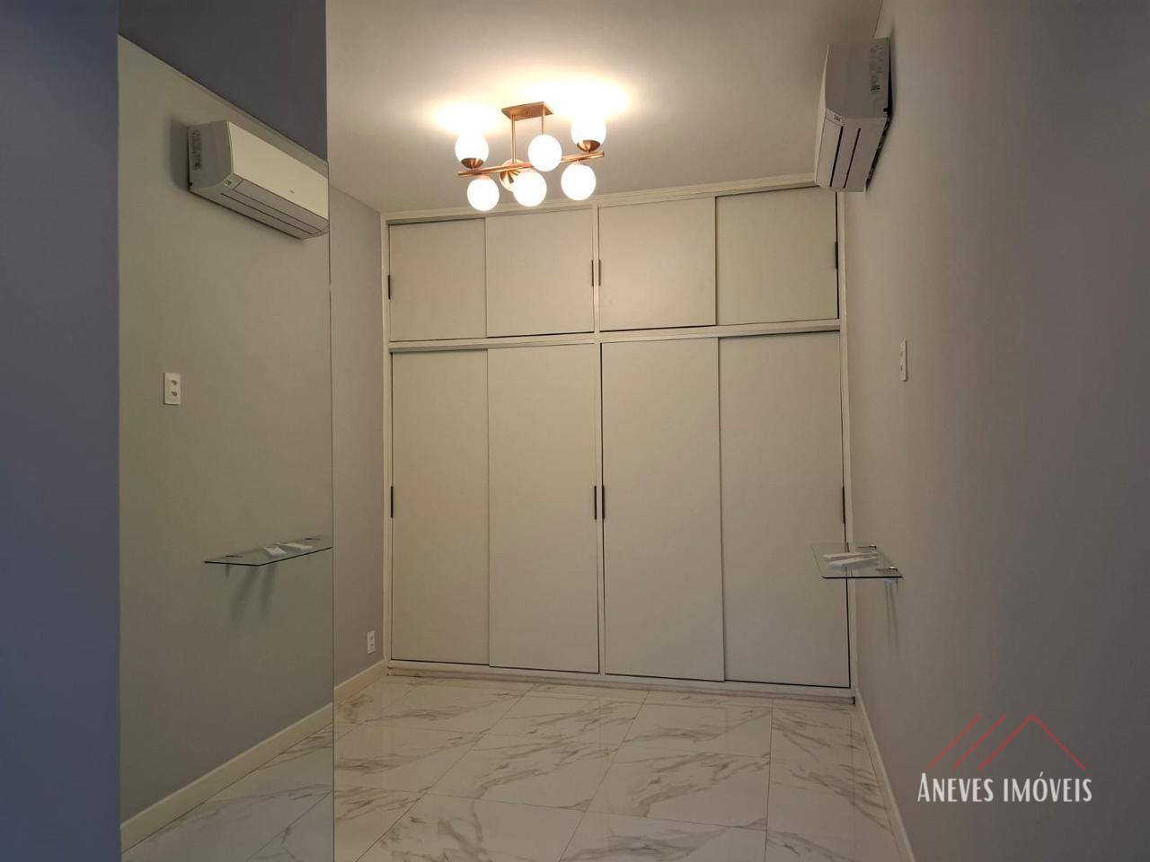 Apartamento à venda com 2 quartos, 67m² - Foto 12