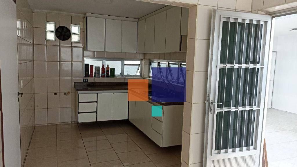 Sobrado para alugar com 3 quartos, 250m² - Foto 7