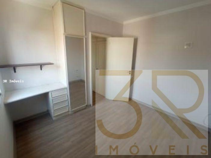 Apartamento à venda com 2 quartos, 45m² - Foto 4