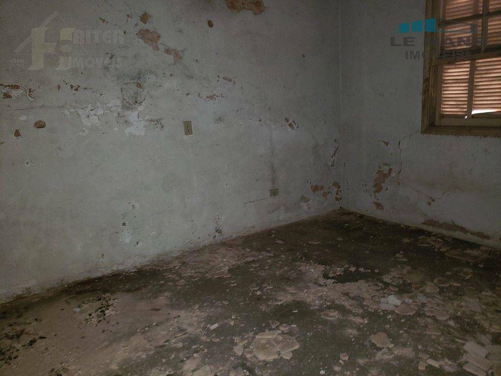 Casa à venda com 4 quartos, 291m² - Foto 16