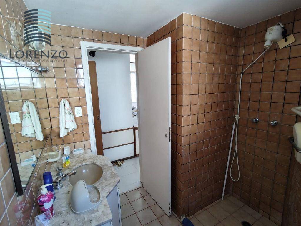 Apartamento à venda com 3 quartos, 124m² - Foto 17